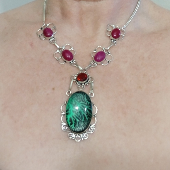 New Fancy Glass, Garnet & Pink Gemstones 925 Silver Necklace. - Picture 9 of 16